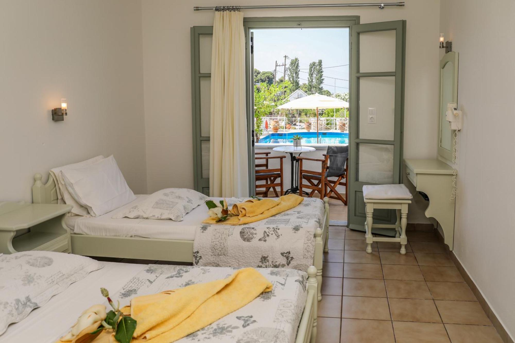 Villa Rosa Troulos Luaran gambar